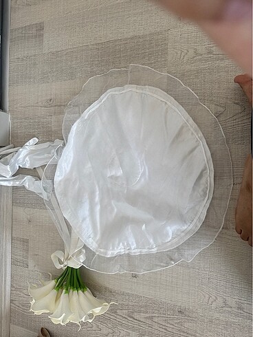 Beden beyaz Renk Lilyum çiçek