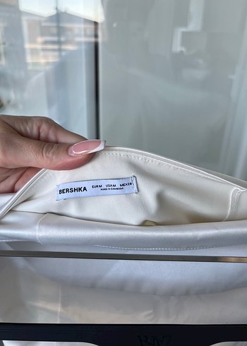 Bershka Beyaz Midi Boy Nursing Korsesi