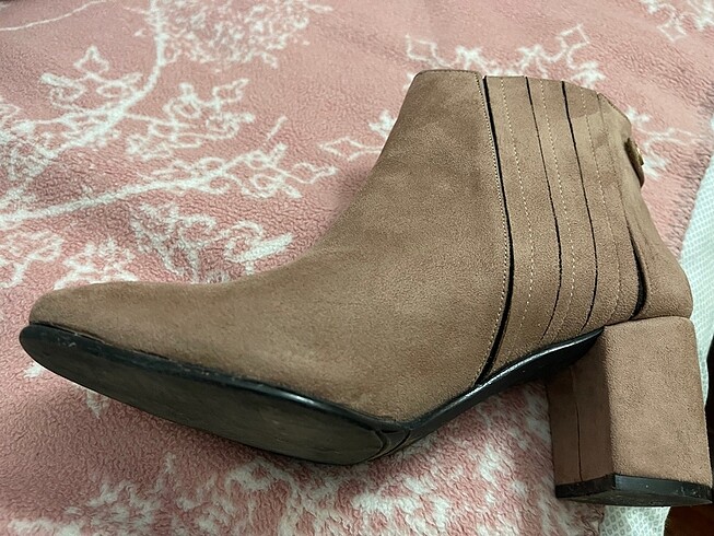 Pastel Pembe Bot - Görsel 6