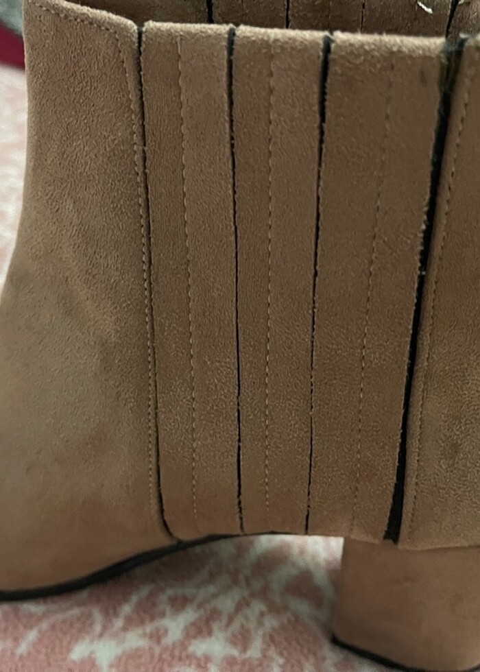 Pastel Pembe Bot - Görsel 4