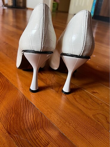 Beyaz Ayakkabı - Görsel 5