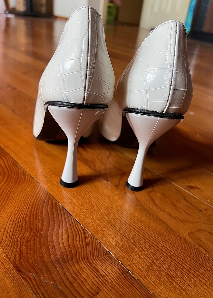 Beyaz Ayakkabı - Görsel 5