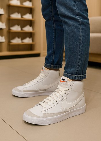 42 Beden Nike Beyaz Bağcıklı Stiletto Topuklu Spor Ayakkabı