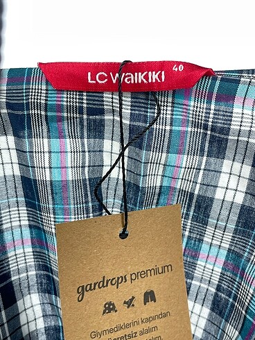 40 Beden çeşitli Renk LC Waikiki Gömlek %70 İndirimli.