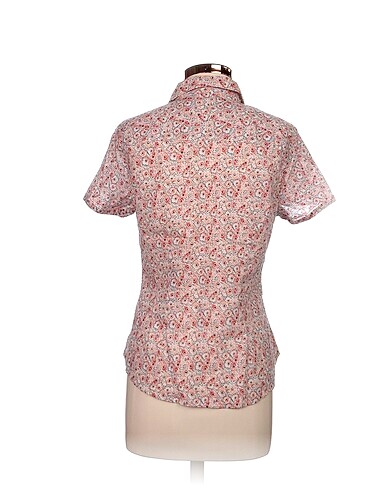 40 Beden H&M Gömlek %70 İndirimli.