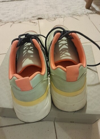 İNGİLTERE den hediye geldi, BERSHKA! - Görsel 7