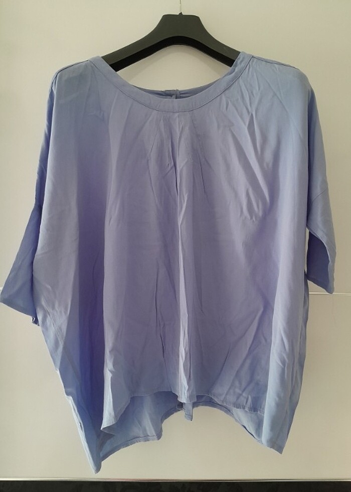 Dökümlü, omuz, sırt dekolteli bluz! - Görsel 2