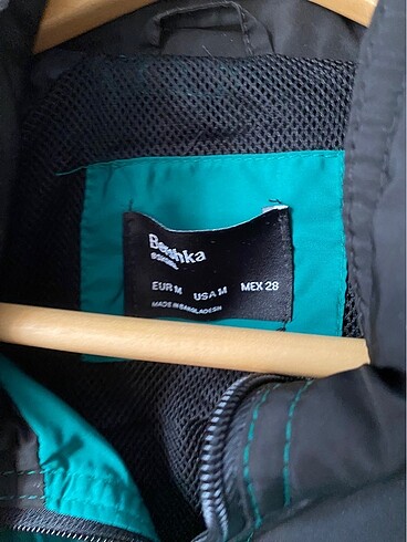 m Beden yeşil Renk BERSHKA
