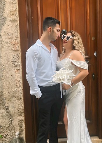 Beyaz Drapeli Uzun Straplez Nişan Elbisesi.  Nikah elbisesi - Görsel 4