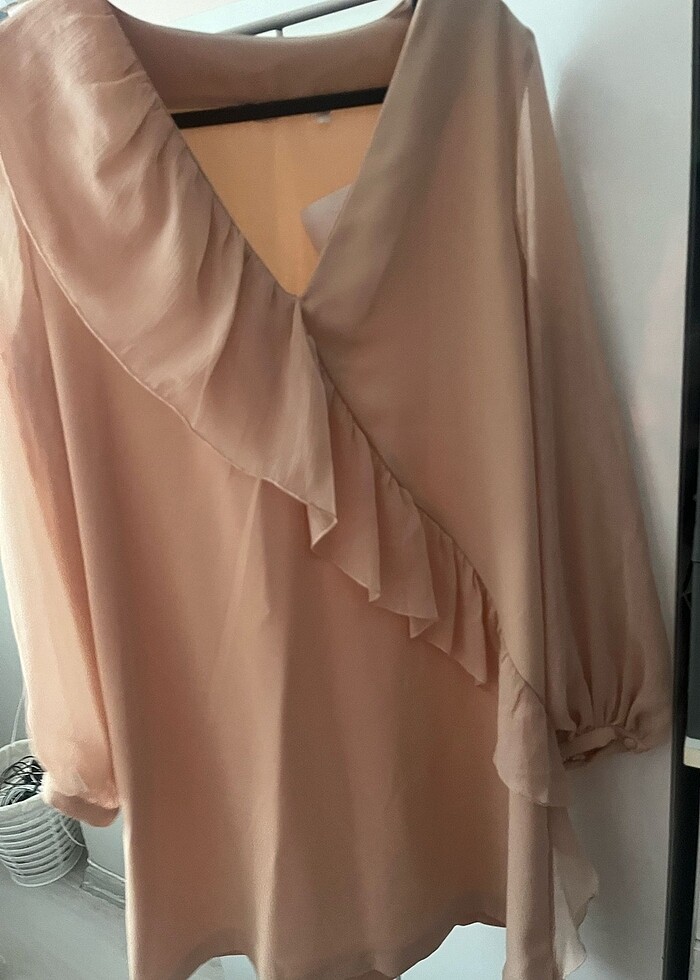 Yaka detaylı şifon elbise - Görsel 2