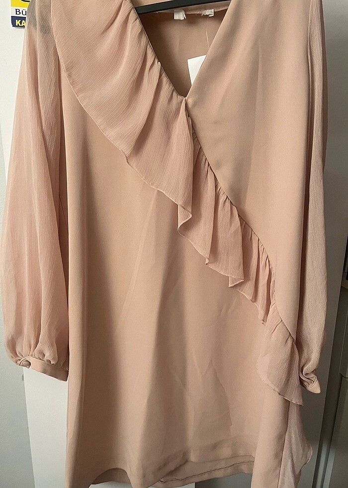 Yaka detaylı şifon elbise - Görsel 5