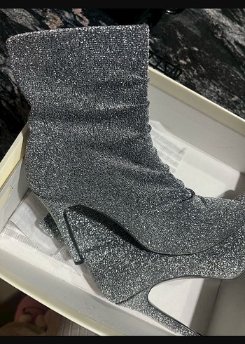 Gri Simli İnce Topuklu Kadın Bot - Görsel 6