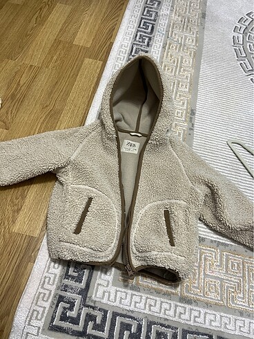Zara mont