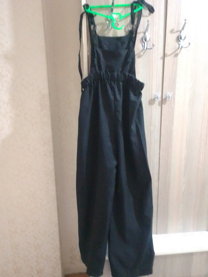 Siyah Uzun Askılı Bol Kesim Kadın Tulum - Görsel 3