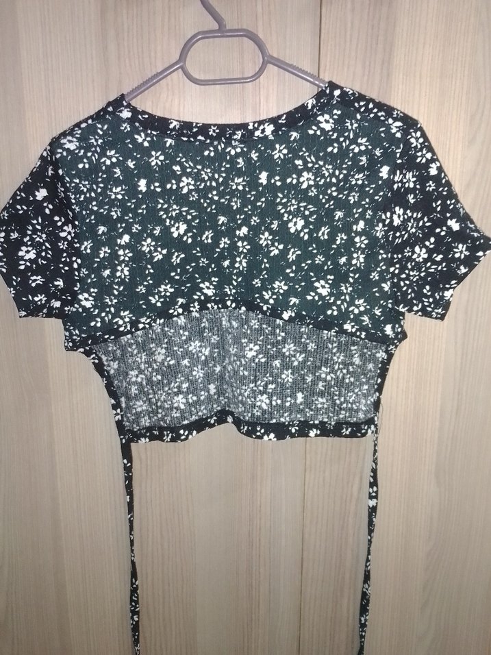 Kısa Kollu Siyah Mini Bluz - Görsel 2