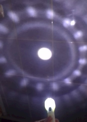 Beyaz Renkli el feneri .... çoklu alimda tanesi 15 lira - Görsel 3