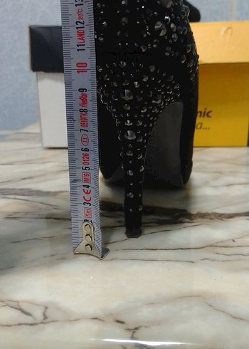 Siyah Pullu Yüksek Topuklu Gotik Kadın Ayakkabı - Görsel 6