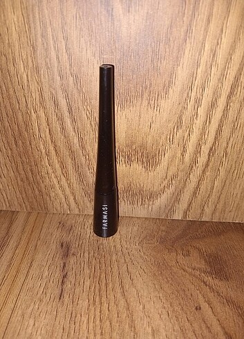 Farmasi eyeliner