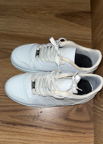 Beyaz Spor Ayakkabı - Görsel 9