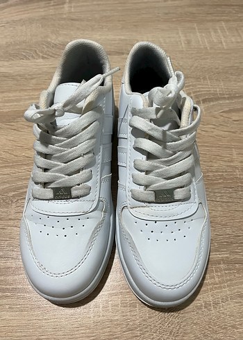 Beyaz Spor Ayakkabı - Görsel 14