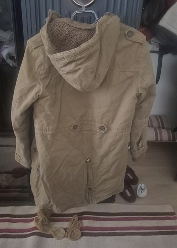 Bej Düğmeli Erkek çocuk parka - Görsel 3