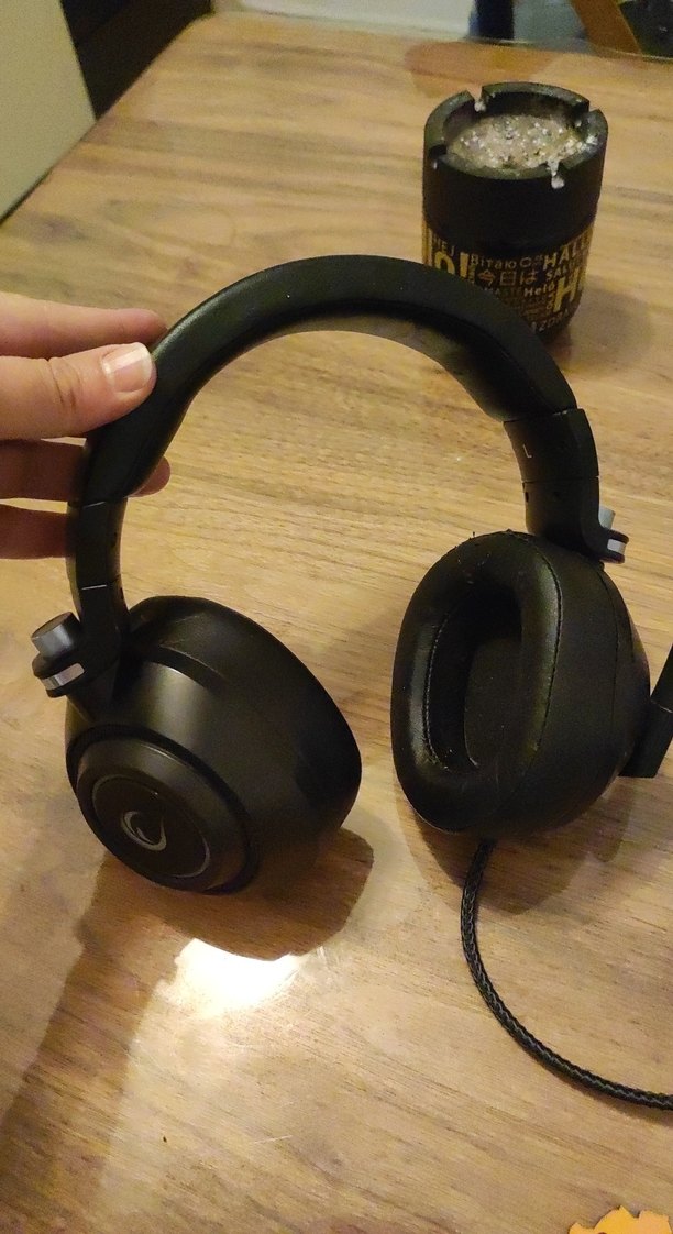 Siyah Kablolu Kulaklık - Görsel 2