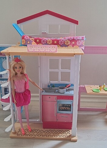 Barbie Evi