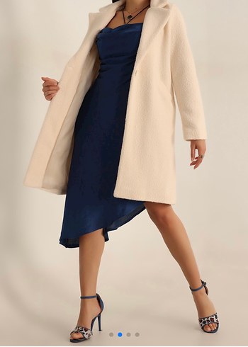 Kadın krem  Kürklü Klasik Kesim Kaban - Görsel 2