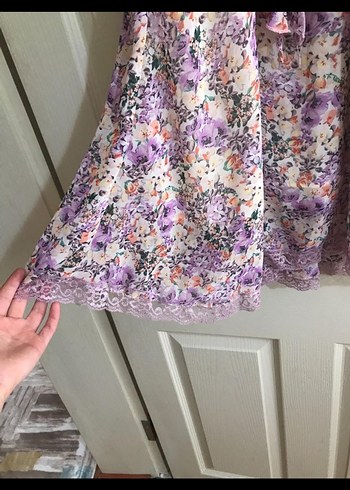 Çiçekli elbise - Görsel 3