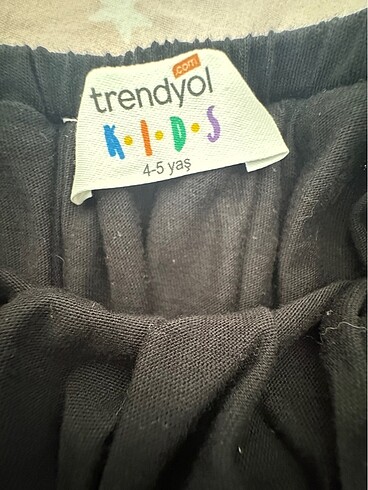 Diğer Trendyol Kids Kız Çocuk 4-5 Yaş Simli Siyah Etek