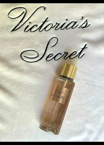 Victoria's Secret vücut spreyi