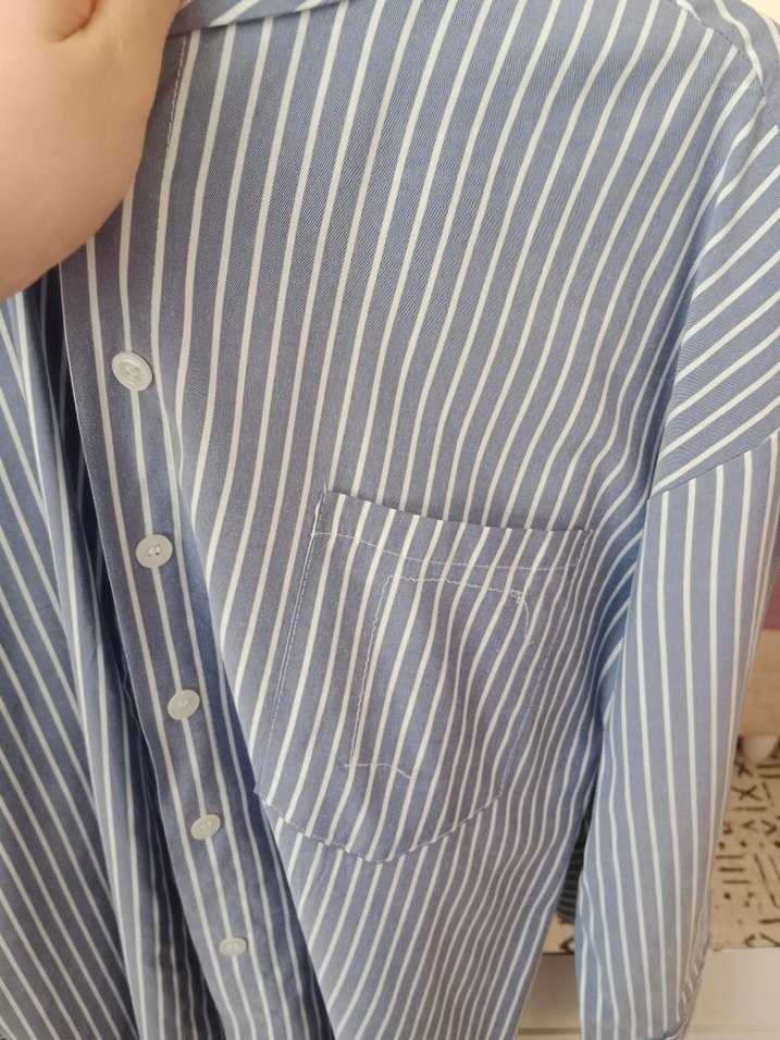 Düğmeli Çizgili Mavi Kadın Gömlek - Görsel 3