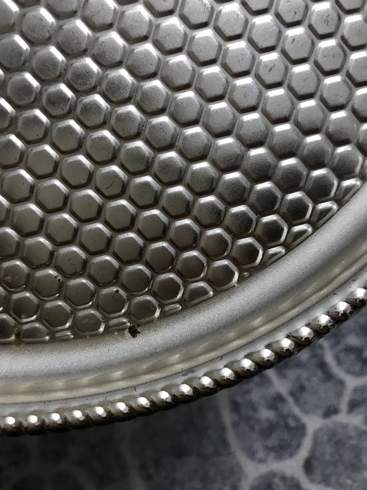 Gri Metal Yuvarlak Tepsi - Görsel 3