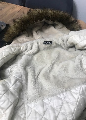 Uzun Kürklü Kadın Mont - Görsel 5