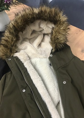 Uzun Kürklü Kadın Mont - Görsel 4