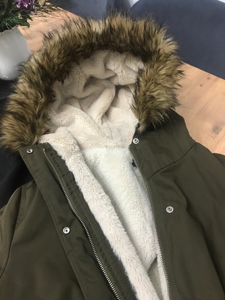 Uzun Kürklü Kadın Mont - Görsel 4