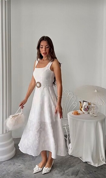BAYAN ELBİSE SERİ OLARAK S M L XL BEDENLERİ MEVCUT OLARAK TOPTAN