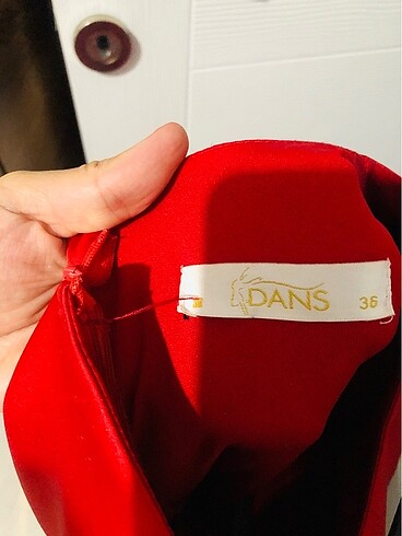s Beden kırmızı Renk Kirmizi balon kollu abiye