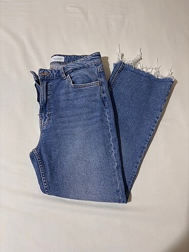 38 Beden mavi Renk Crop paça püsküllü jean