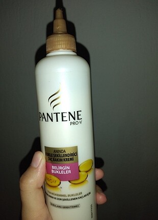 Pantene belirgin bukleler