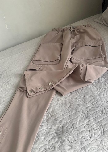Düğmeli Bej Kumaş Pantolon