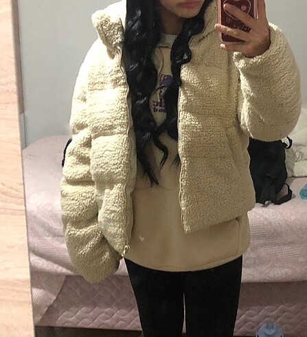 Bershka Peluş mont
