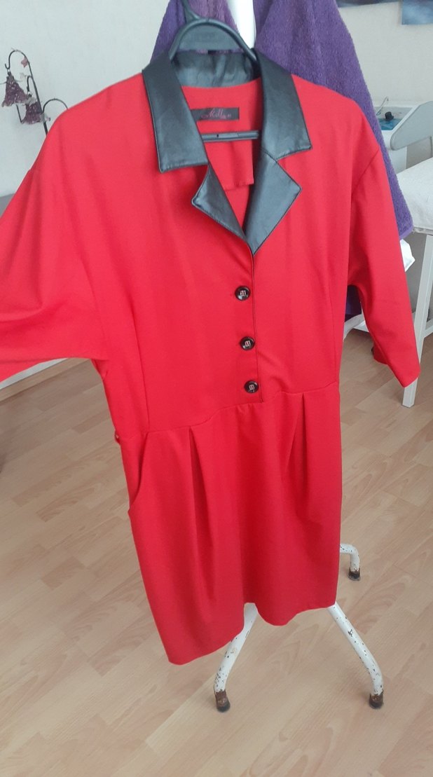 Düğmeli Kırmızı Midi Elbise Siyah deri Yaka 40 beden - Görsel 3