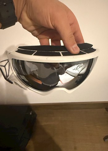 Beyaz Kayak Gözlüğü Tokalı Camlı - Görsel 4