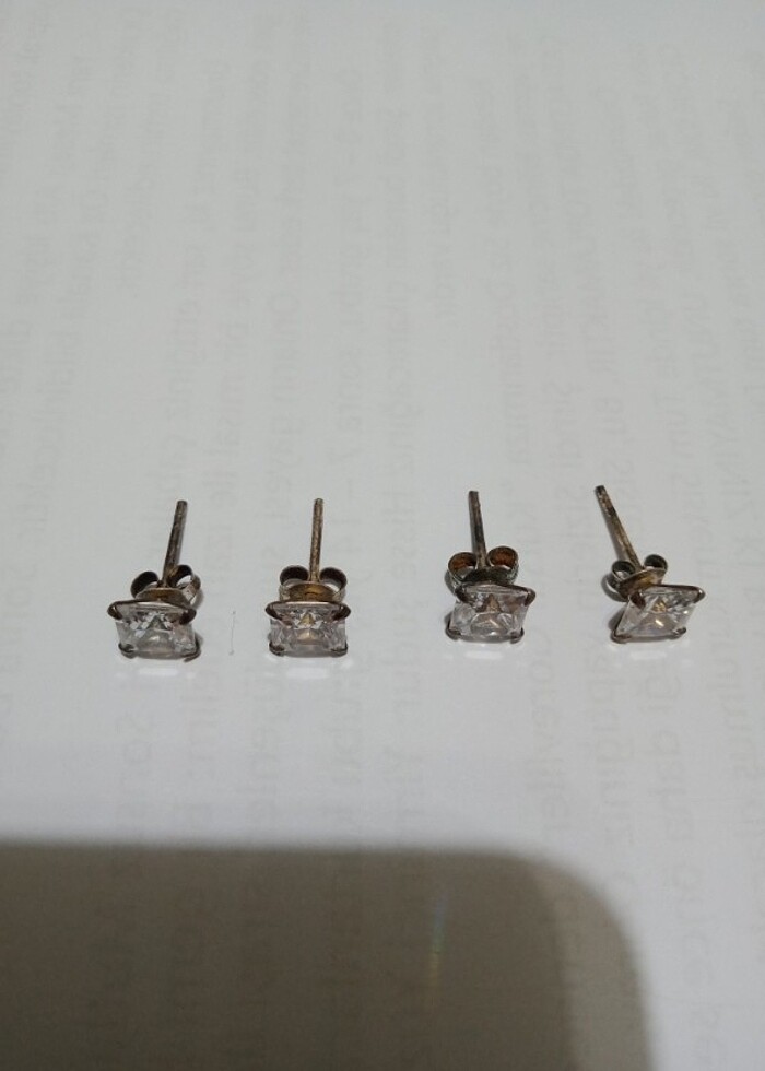 Kaliteli Erkek Küpeler 13 Adet Tamamı - Görsel 3