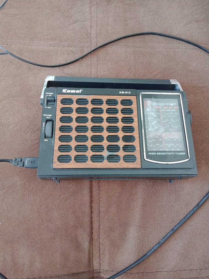 Kamal KM-812 Kahverengi Radyo Tahmini 30 yıllık. - Görsel 2