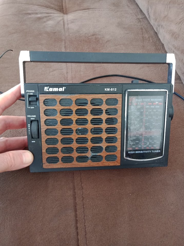 Kamal KM-812 Kahverengi Radyo Tahmini 30 yıllık. - Görsel 3