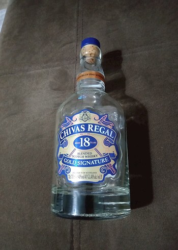 Chivas Regal 18 Yıllık İskoç Viskisi Şişesi orijinal.Mantarkapak - Görsel 3