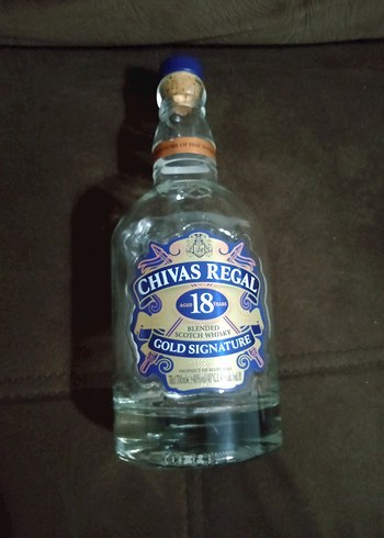 Chivas Regal 18 Yıllık İskoç Viskisi Şişesi orijinal.Mantarkapak - Görsel 2