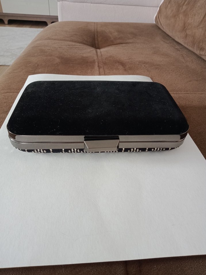 (0)Yeni Kaliteli Bayan Çanta.Kadife üzerine tel kırma el işçilik - Görsel 4